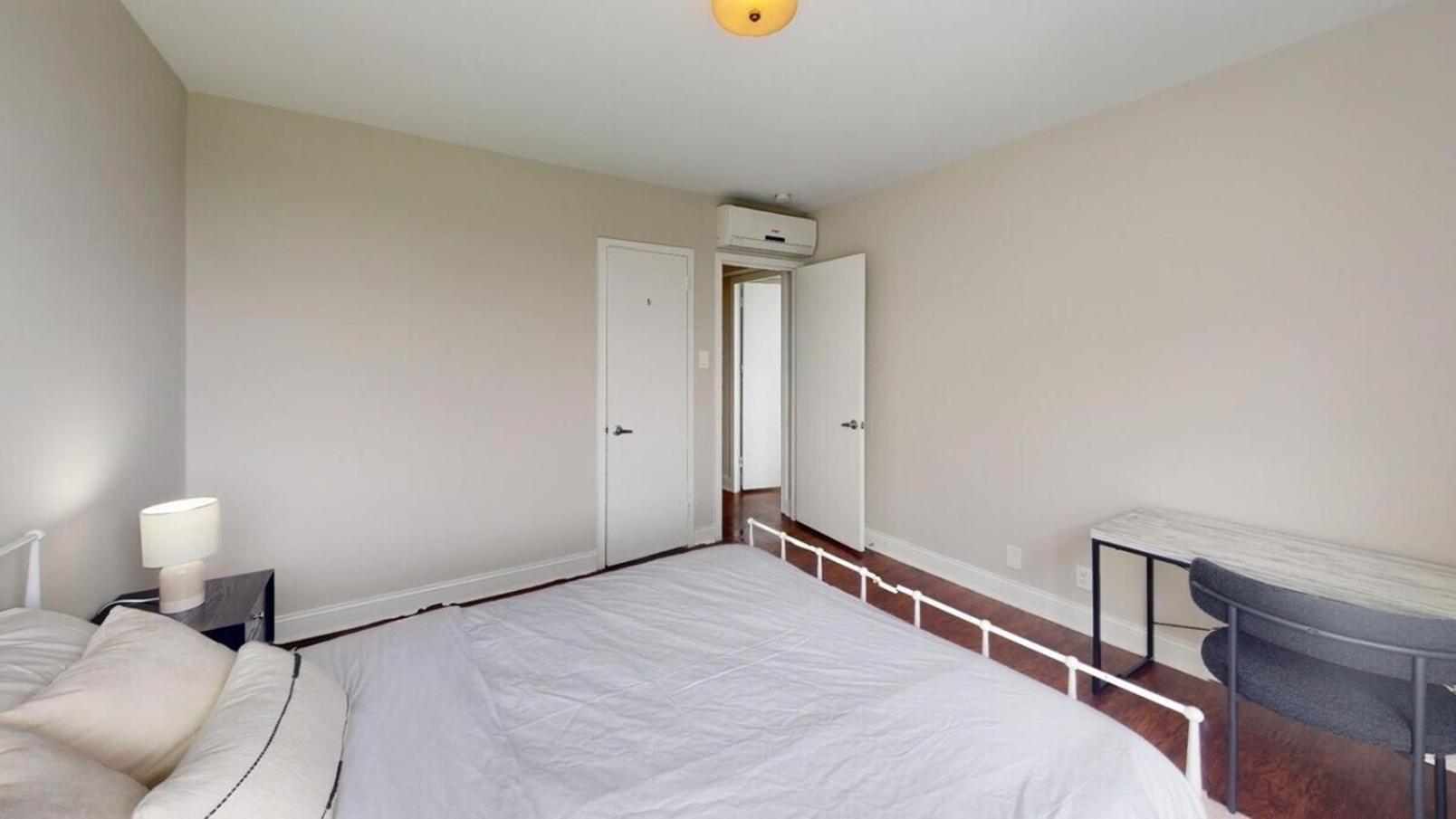 Avenue A810 Epic 2br, Pool, Gym, Parking *