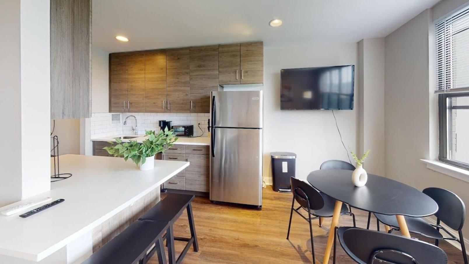 Apartment Avenue A810 Epic 2br, Pool, Gym, Parking Philadelphia